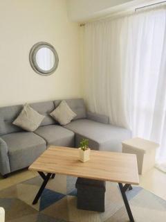 Lovely two bedroom apartment with balconies - 9