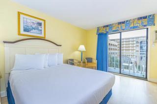 Ocean View Double Queen Suite! Sea Mist 50401 - Perfect for 2-4 guests! - Myrtle Beach - 7