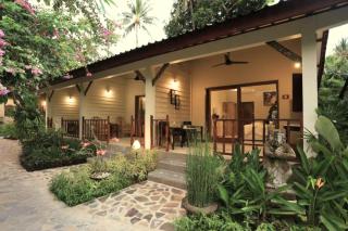 Hibiscus 1 BR Quirky Garden Room Double AN18 - Mangsit - 1