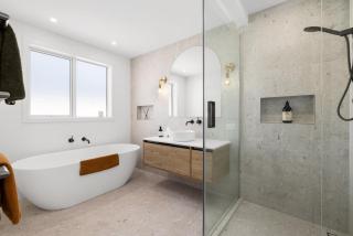 Seas the Day Comfort and Spa - Mount Maunganui - 3