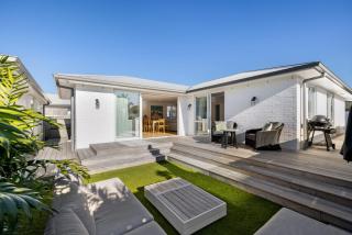 Seas the Day Comfort and Spa - Mount Maunganui - 9