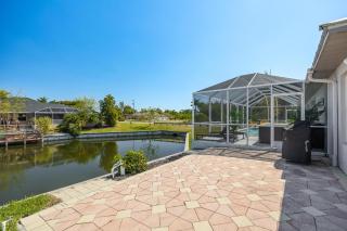Surfing on Surfside - Sleeps 12, Heated Pool & Jacuzzi - Cape Coral - 6