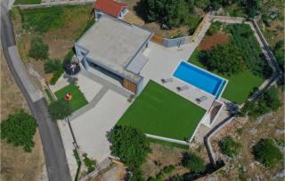 Gorgeous Home In Katuni With Wifi - Katuni - 6