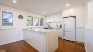 Lighthouse unit 2 - Yamba - 7