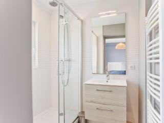 Appartement en centre-ville de Merville Franceville avec cuisine équipée - FR-1-788-19 - 5