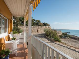 Apartamento cómodo frente al mar con acceso directo a la playa - ES-332-6 - 0