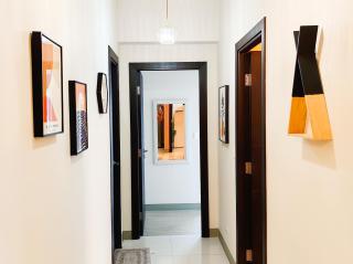 Elegant 4BR with balcony and bathtub in Uptown BGC - Manila - 5