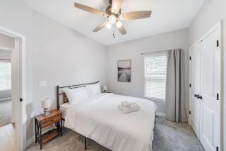 3BR 2BA Home with King Queen & Twin Beds - 5