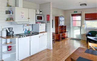 Nice Apartment In Offersøy With Sauna - 8