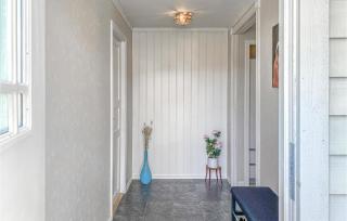 Lovely Apartment In Ellingsøy - - 4