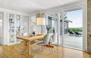 3 Bedroom Beautiful Home In Skibby - Skibby - 6