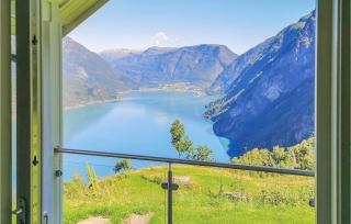 4 Bedroom Stunning Home In Skjolden - Luster - 4