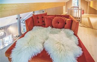 4 Bedroom Stunning Home In Skjolden - Luster - 1
