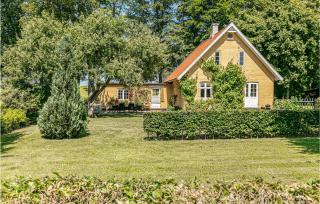 Risegård, Lejl, B - Åkirkeby - 0