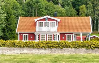 Amazing Home In Strömstad With Sauna - 0