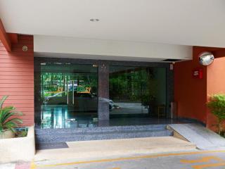 Phuket Ecozy Hotel - Patong - 2