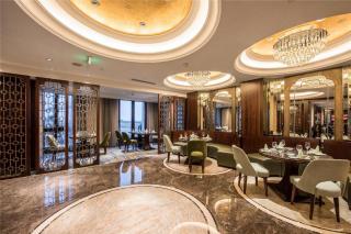 Grand Palace Resort - - 3