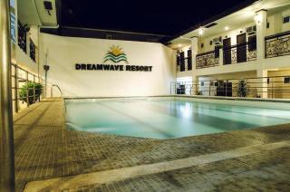Dreamwave Resort Laguna - 6