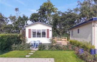 Awesome Home In Heinkenszand With Wifi - heinkenszand - 0