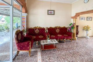 Hotel Harapan Isyes Syariah RedPartner - Parapat - 2