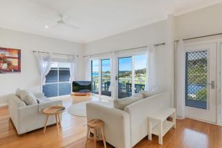 8 Sunnyside Crescent Kianga - Kianga - 0