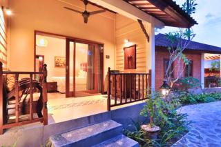 Delima 1 BR Classic Queen Room Single JU50 - Senggigi - 5