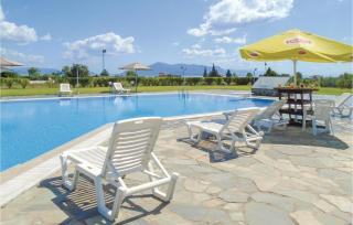 Awesome Home In Kamena Vourla - Kamena Vourla - 2