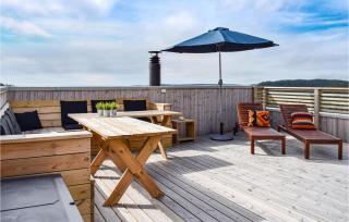 Beautiful Home In Søndeled - Søndeled - 3