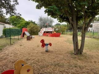 Mobil-Home 4-6 personnes dans camping 3 étoiles - 1