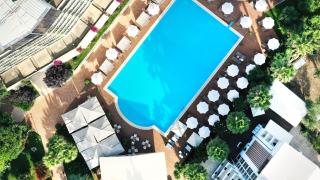 Nia Boutique Hotel by Rapo's Resort - Himare - 4