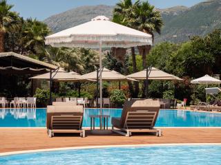 Nia Boutique Hotel by Rapo's Resort - Himare - 6