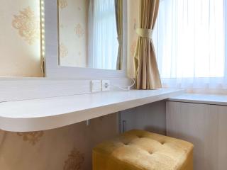Comfort Stay 2BR at Springlake Summarecon Bekasi Apartment By Travelio - 4