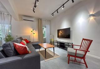 LIV - Modern Comfort Oasis in Pagrati - Atene - 8