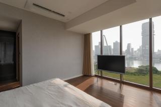 Luxury Stay Metropole Thu Thiem by CR Concept - Ho Chi Minh - 1