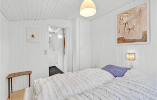 Pet Friendly Home In Tarm With Kitchen - Tarm - 3