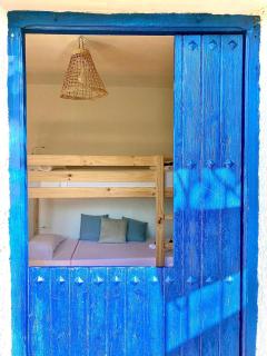 Cortijo de la Fuente con vistas impresionantes, piscina privada y playas a 20 minutos - 9