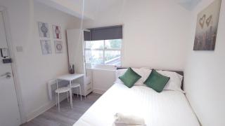 Comfort Camden Studio Apartments - 9