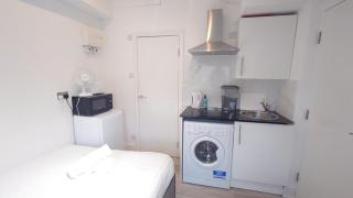 Comfort Camden Studio Apartments - 3