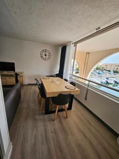 studio cabine - Sète - 6personnes - rénové - moderne - en bord de plage avec clim - Sète - 0