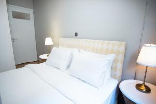 City Retreat Apartment - 9