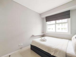 Stylish 1BR Apartment Parahyangan Residence By Travelio - 9