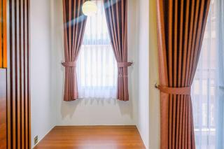 Restful and Minimalist Studio Transpark Cibubur Apartment By Travelio - 2