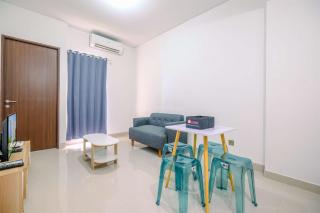 Comfortable and Nice 2BR at Transpark Cibubur Apartment By Travelio - Depok - 4