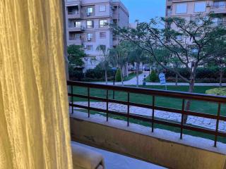 Stylish 3-BR Hotel Apt Madinaty - Madinaty - 8