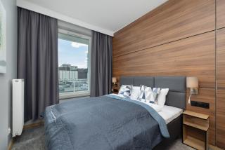 Nowoczesny Apartament z Parkingiem w Centrum Szczecina by Noclegi Renters - Stettino - 2