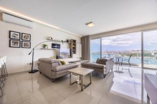 Luxury Seafront Apartment by SOLEA - Sliema - 4