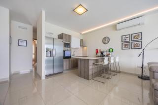 Luxury Seafront Apartment by SOLEA - Sliema - 9