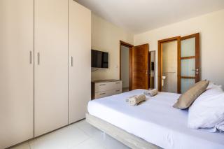 Luxury Seafront Apartment by SOLEA - Sliema - 2