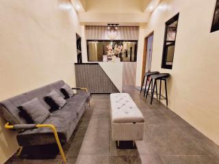 AMV Hotel, Events Place & Restaurant - Mamburao - 1