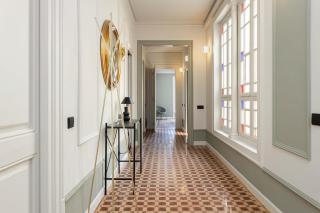 Spacious Stylish 4-bedroom Modernist Apartment - Barcelone - 2